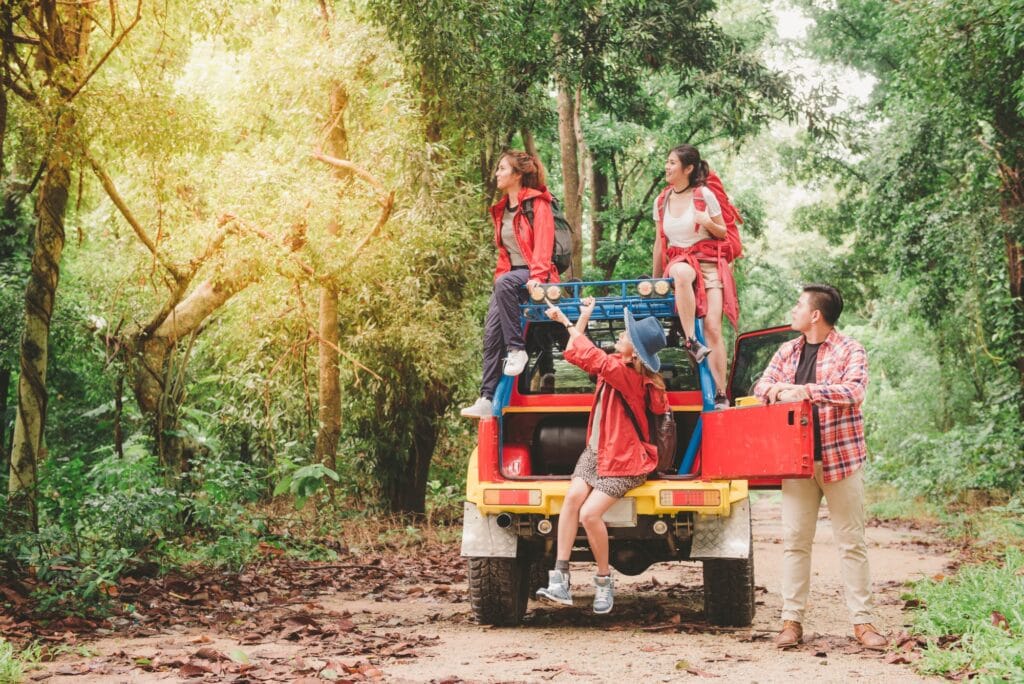 safari-casual-hipster-camping-off-morning